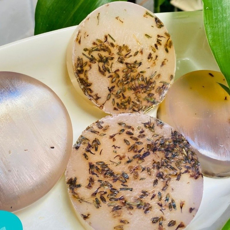 🌿 Kit 3 Sabonetes Naturais de Lavanda – Ritual da Aura